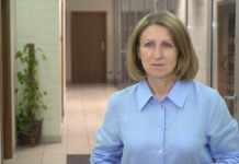 W ciągu miesiąca ropa staniała o 15 proc. Koniec roku może przynieść powrót do zwyżek cen